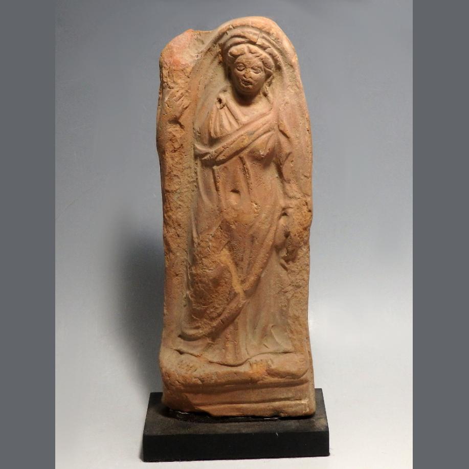 Romano-Egyptian Terracotta Statuette of Female Figure - Image 3