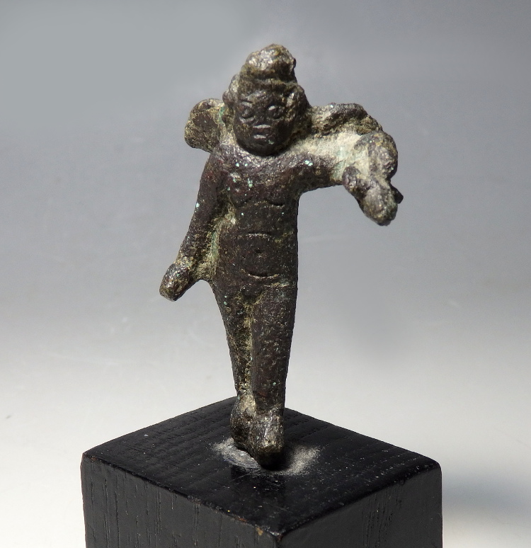 Roman Bronze Statuette of Eros - Image 3