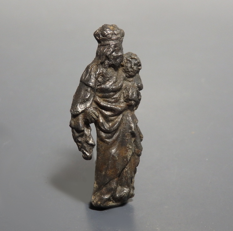 Medieval Lead Pewter Pilgrim Pendant of Madonna & Child - Image 2