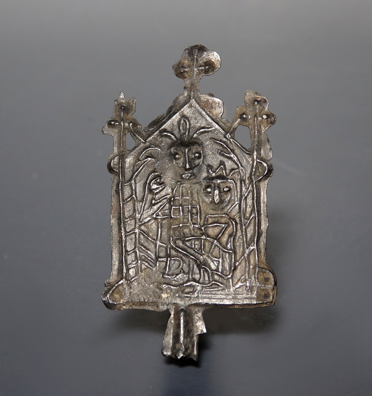 Our Lady's Shrine Medieval Pewter Pilgrim Badge - Image 2