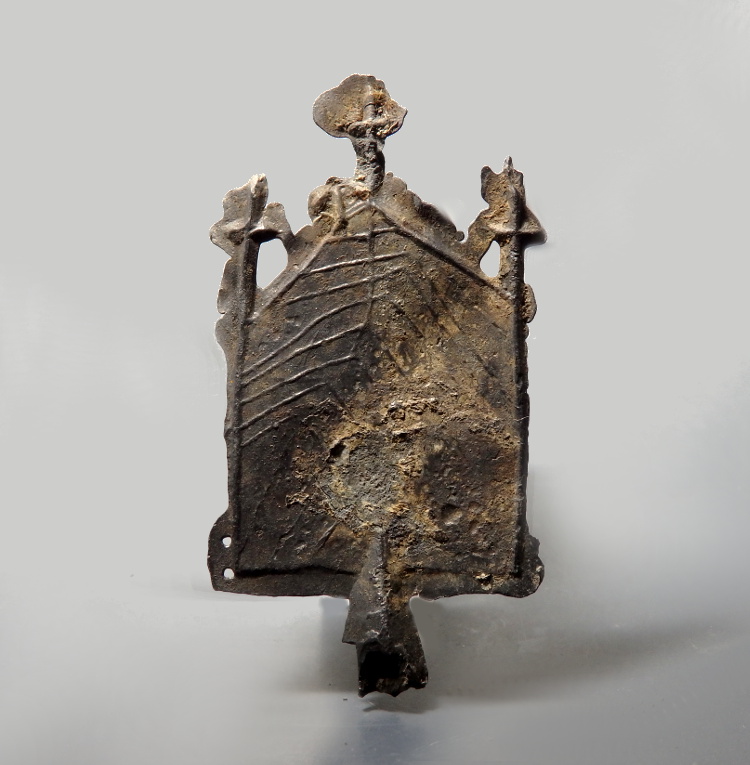 Our Lady's Shrine Medieval Pewter Pilgrim Badge - Image 3