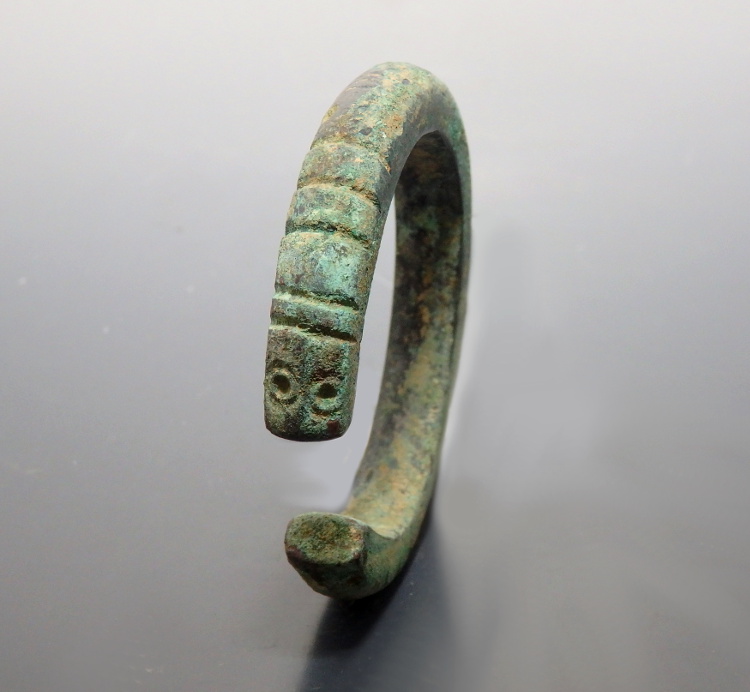 Luristan Bronze Zoomorphic Bracelet - Image 3