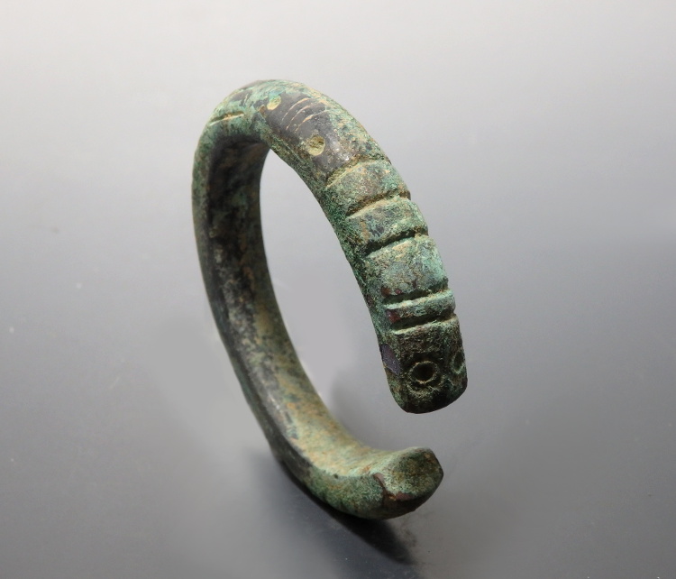 Luristan Bronze Zoomorphic Bracelet - Image 4