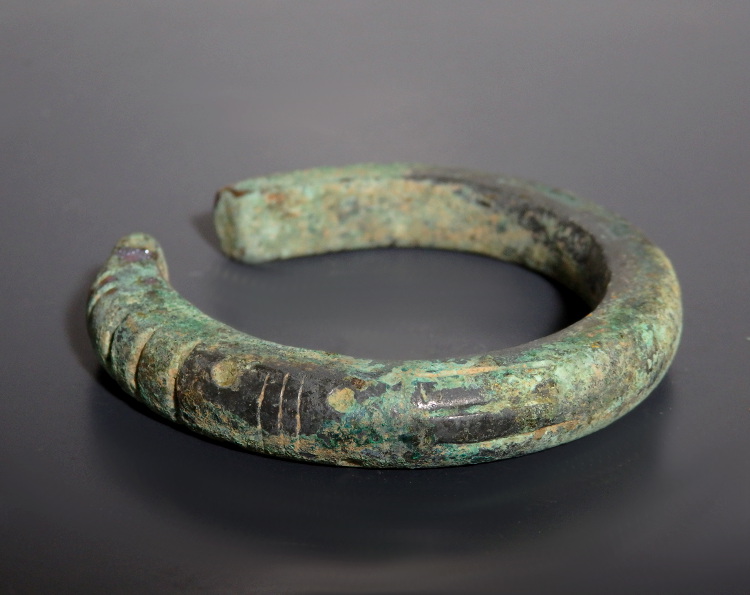 Luristan Bronze Zoomorphic Bracelet - Image 7