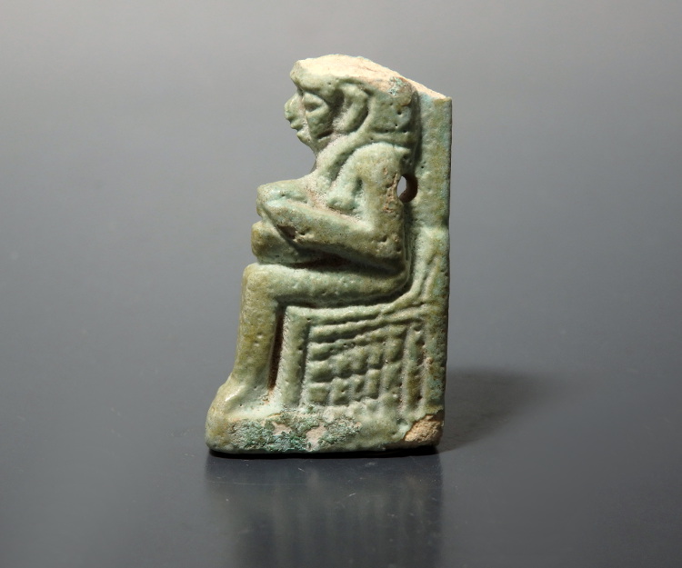 Very Large Egyptian Faience Amulet of Isis Nursing Horus - Image 4